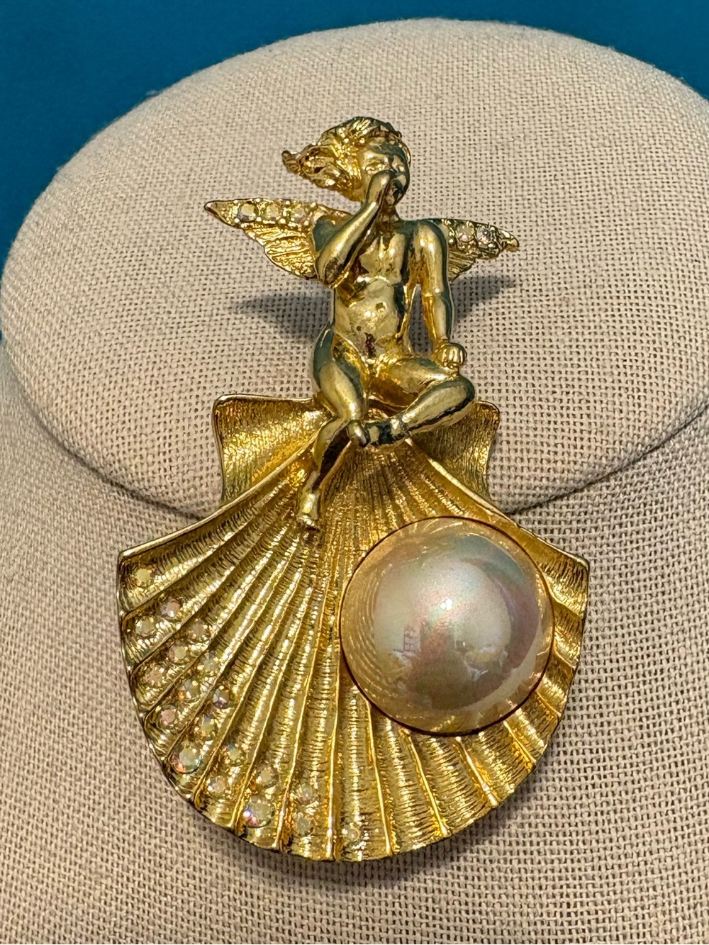 Kirks Folly brooch pendant gold tone rhinestone cherub angel faux pearl 2.5”
